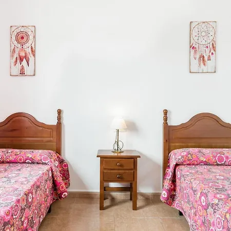 Holiday home Casa Familiar La Lobita 2 *